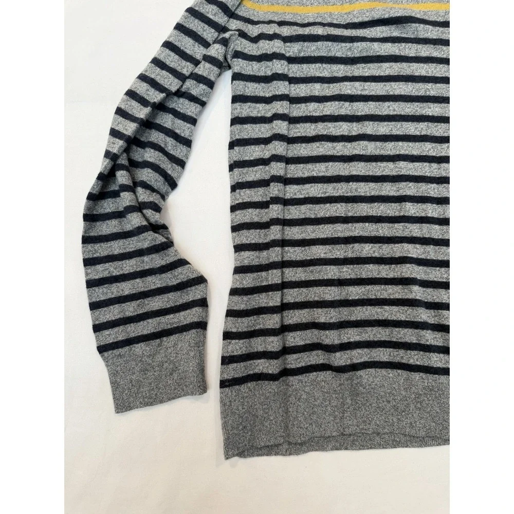 Banana Republic 594268-01 Men XL Premium Luxe Yarn Crewneck Striped Knit Sweater